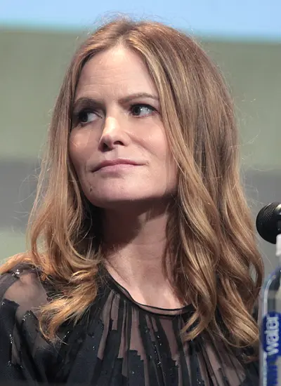 Image of Jennifer Jason Leigh